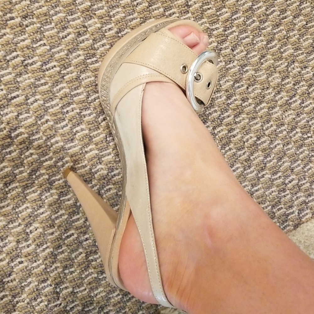 Beautiful Beige Sandal with Silver Buckles